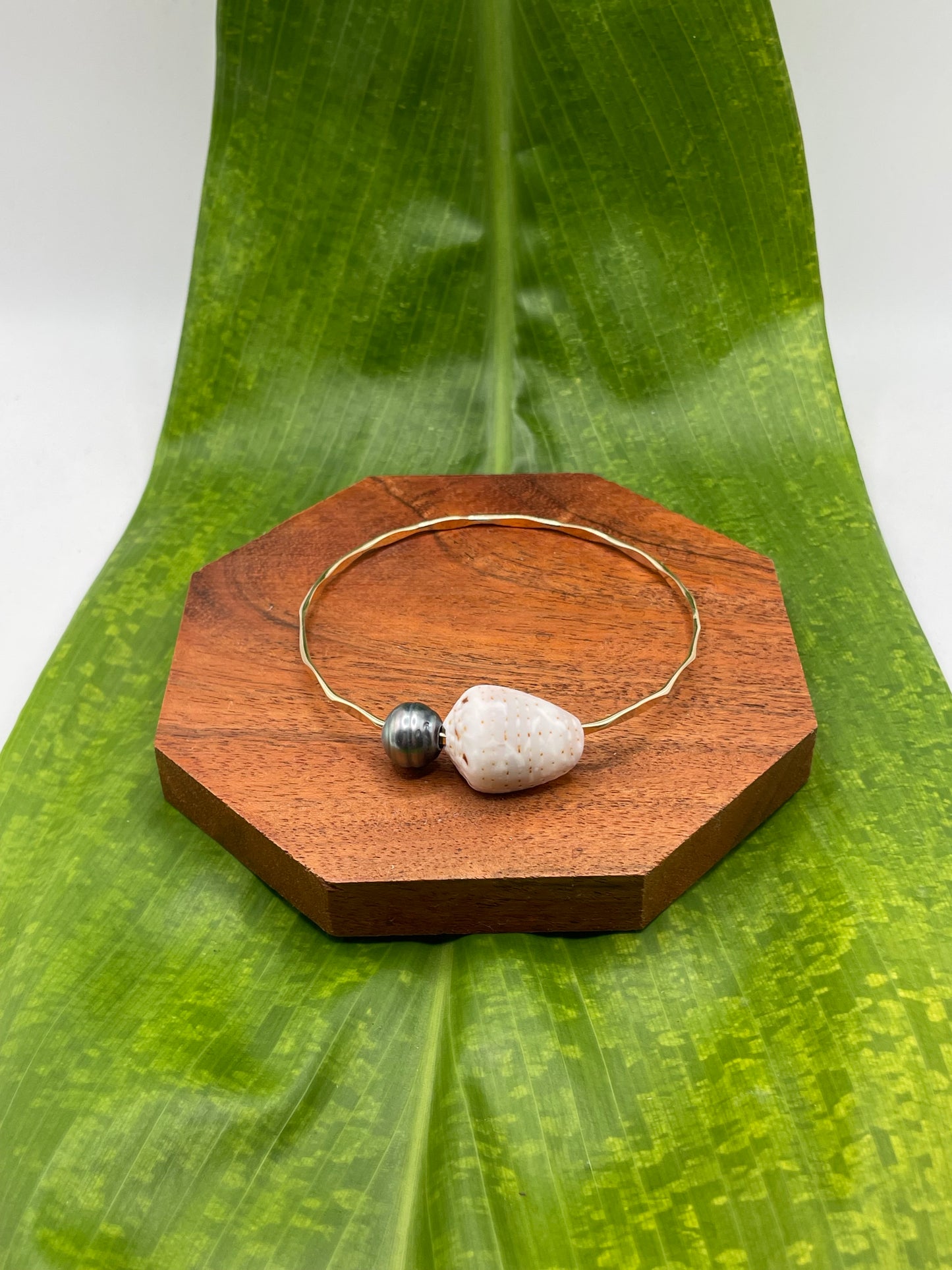 Fiji Bangles Size 8"