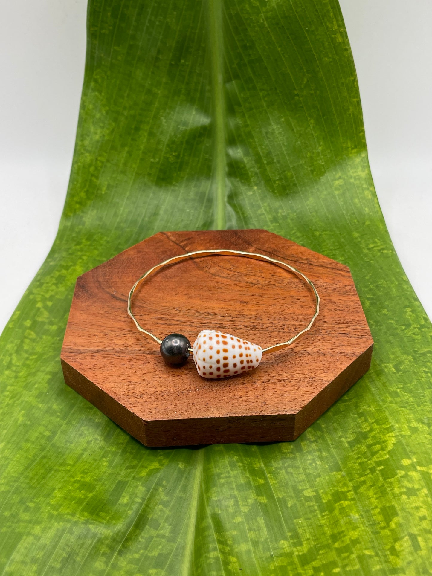 Fiji Bangles Size 8"