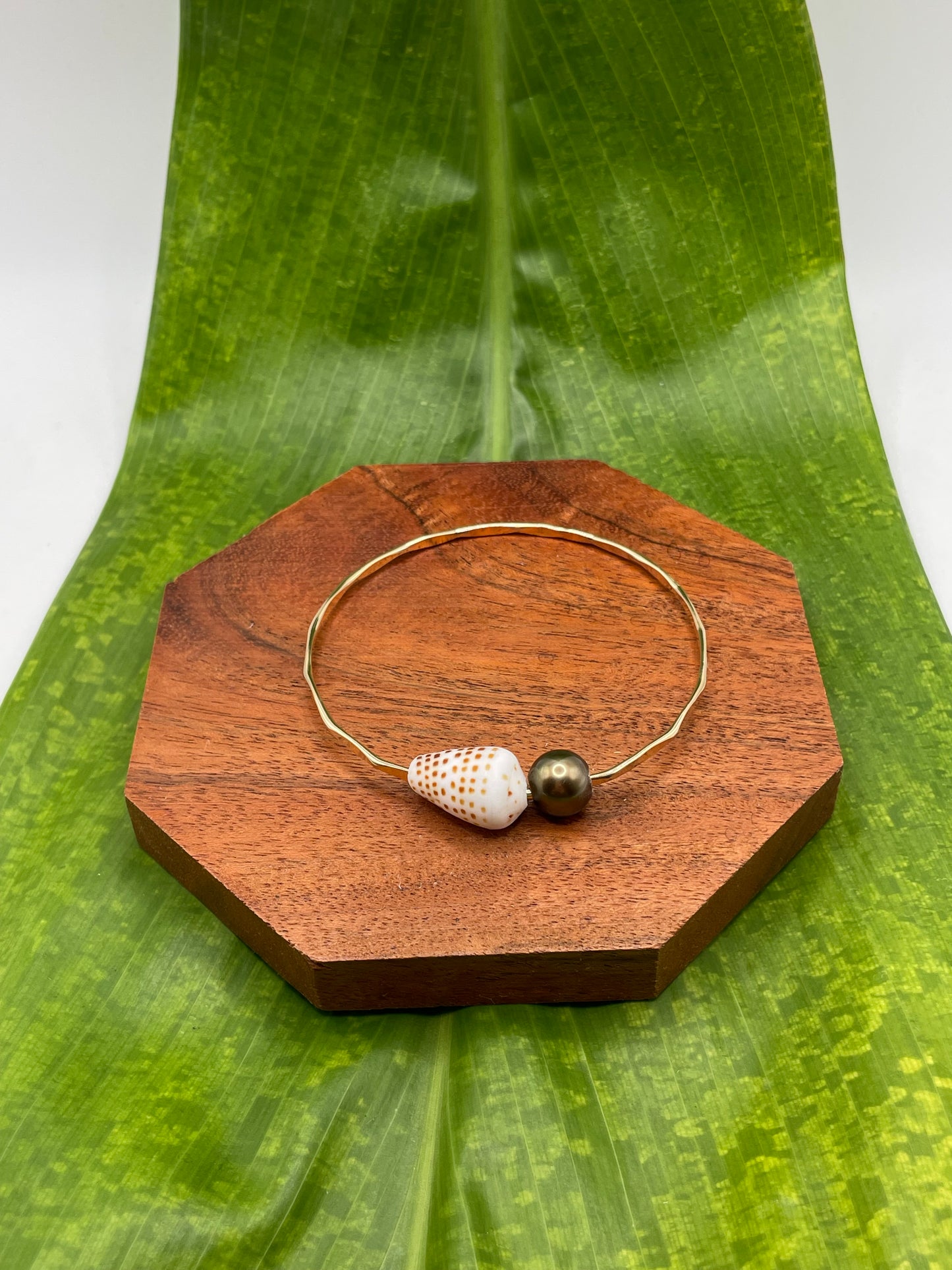 Fiji Bangles Size 7.5"