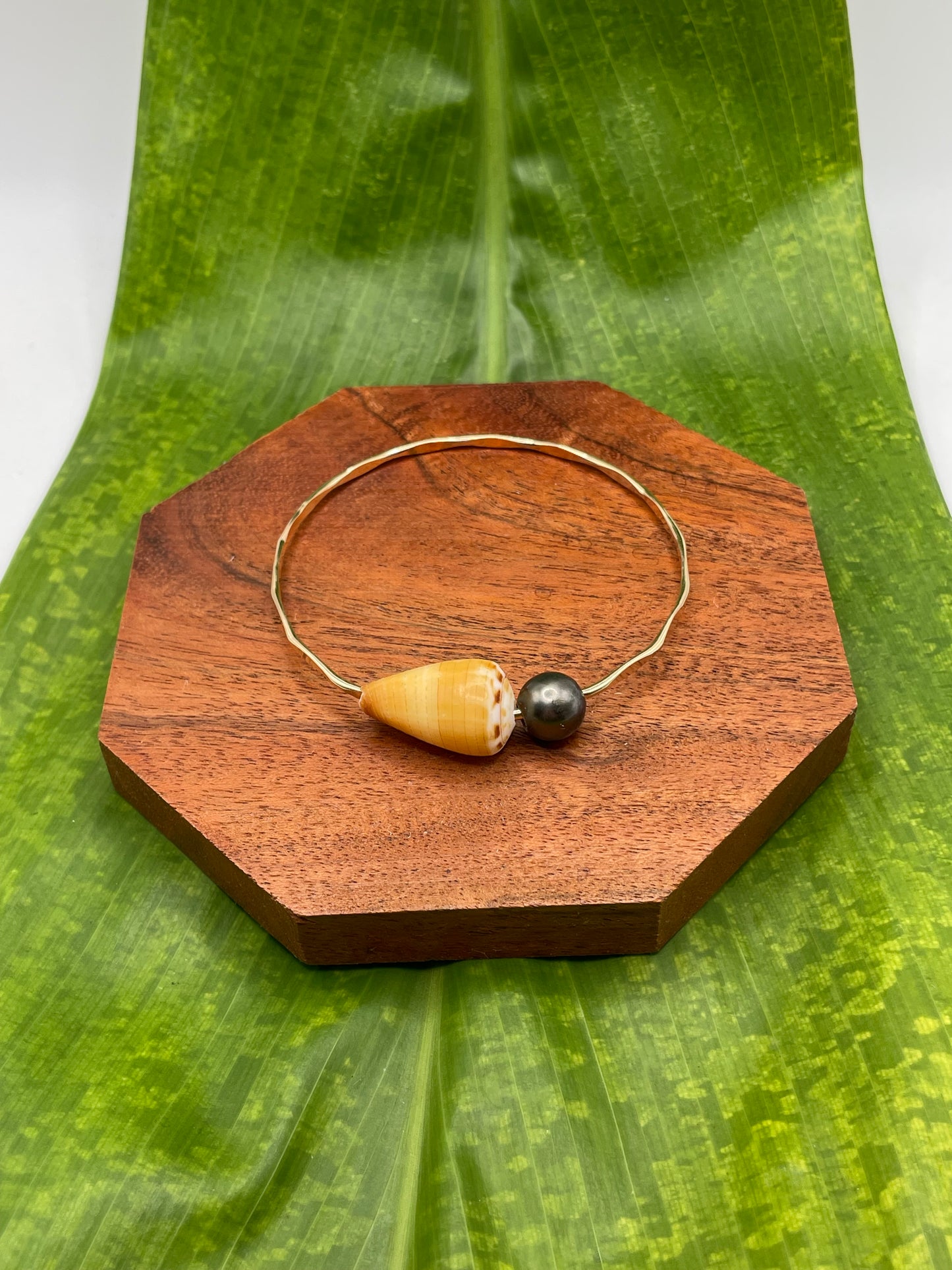 Fiji Bangles Size 7.5"