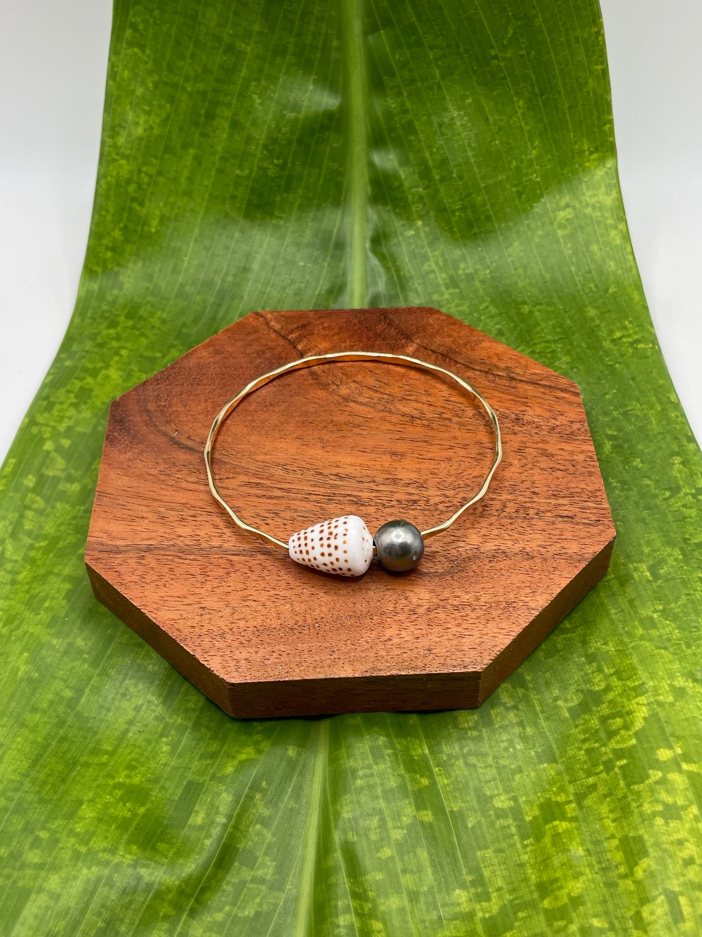 Fiji Bangles Size 7.5"