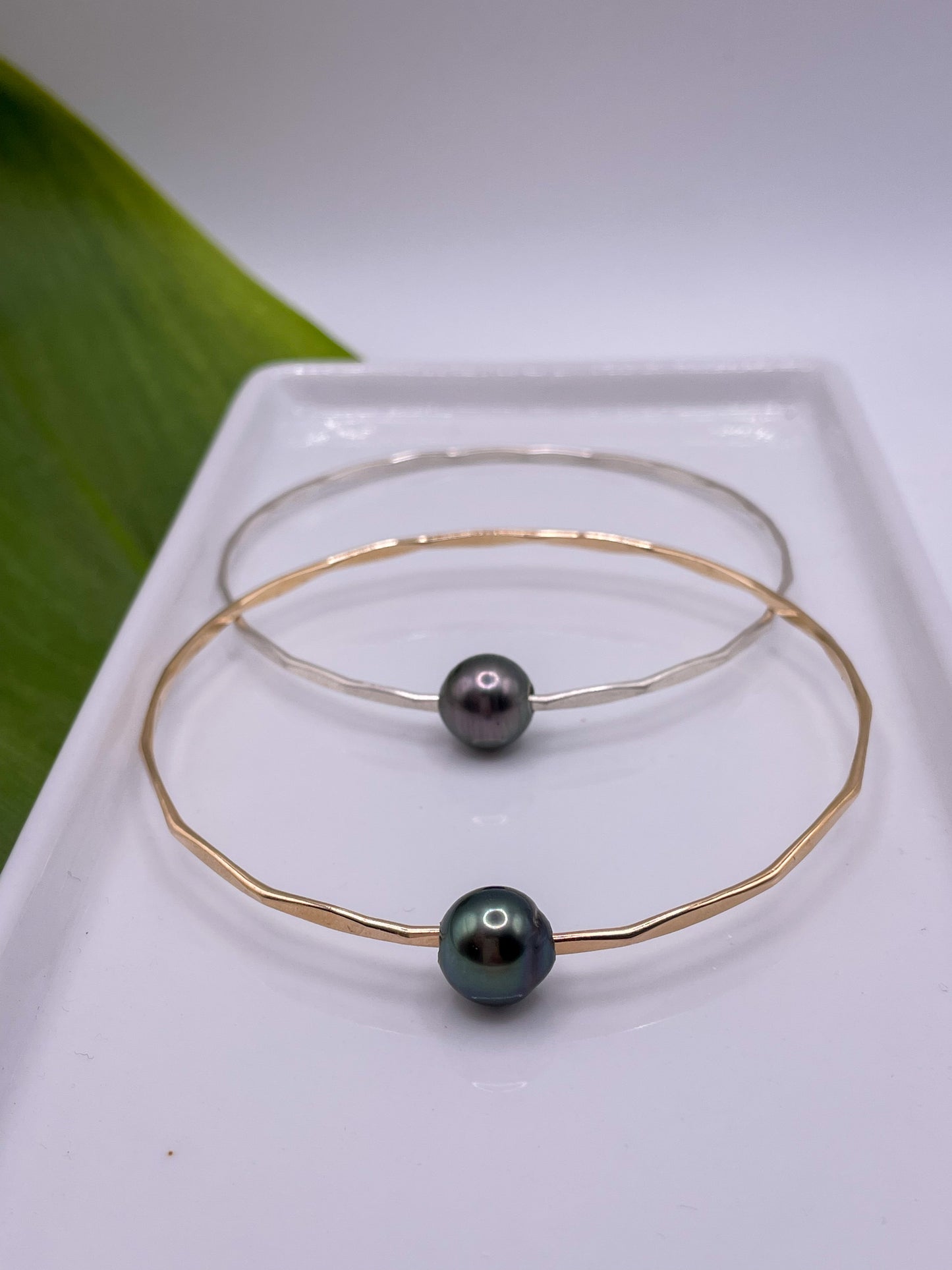 Dark Tahitian Pearl Bangle