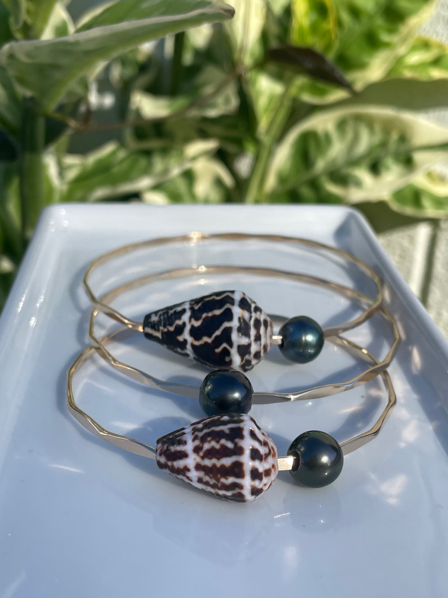 Dark Tahitian Pearl Bangle