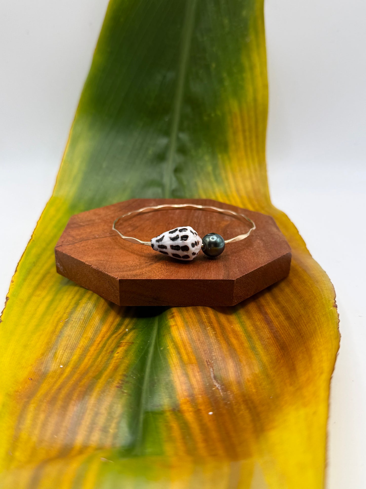 Tahitian Bangle Size 8" Gold Filled