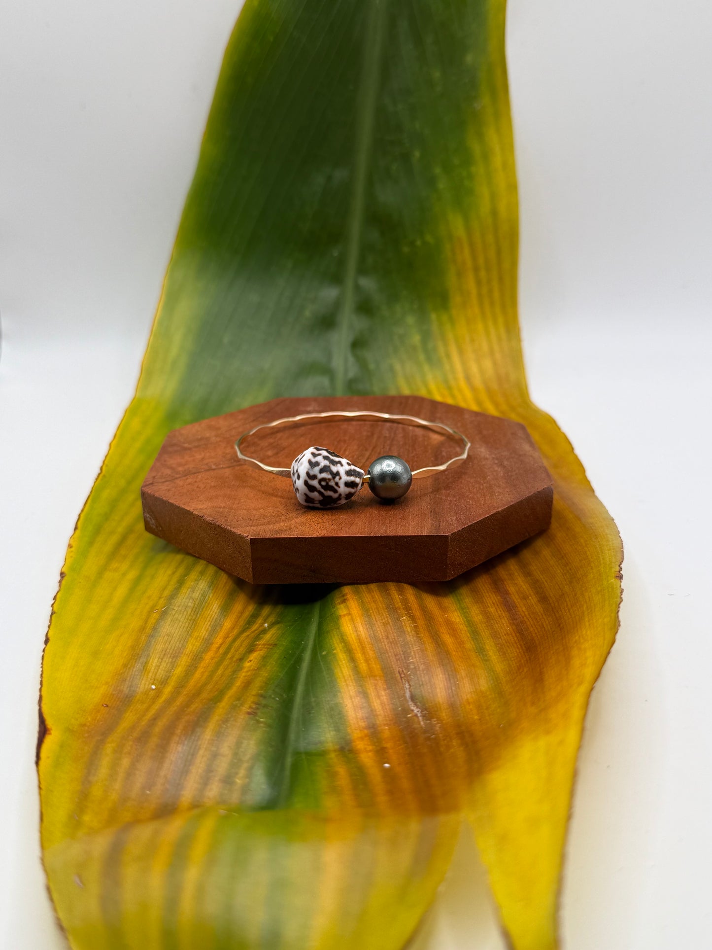 Tahitian Bangle Size 7.5" Gold Filled