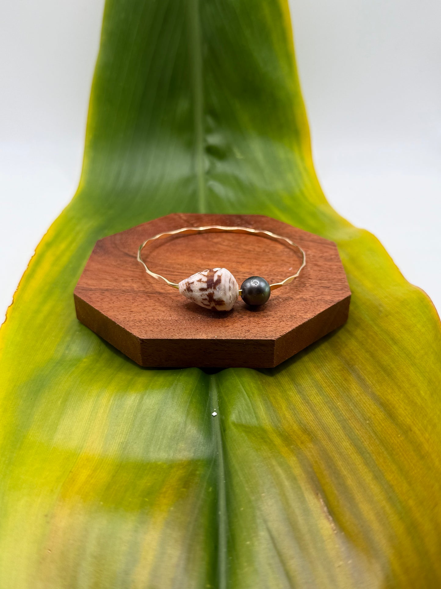 Tahitian Bangle Size 8" Gold Filled