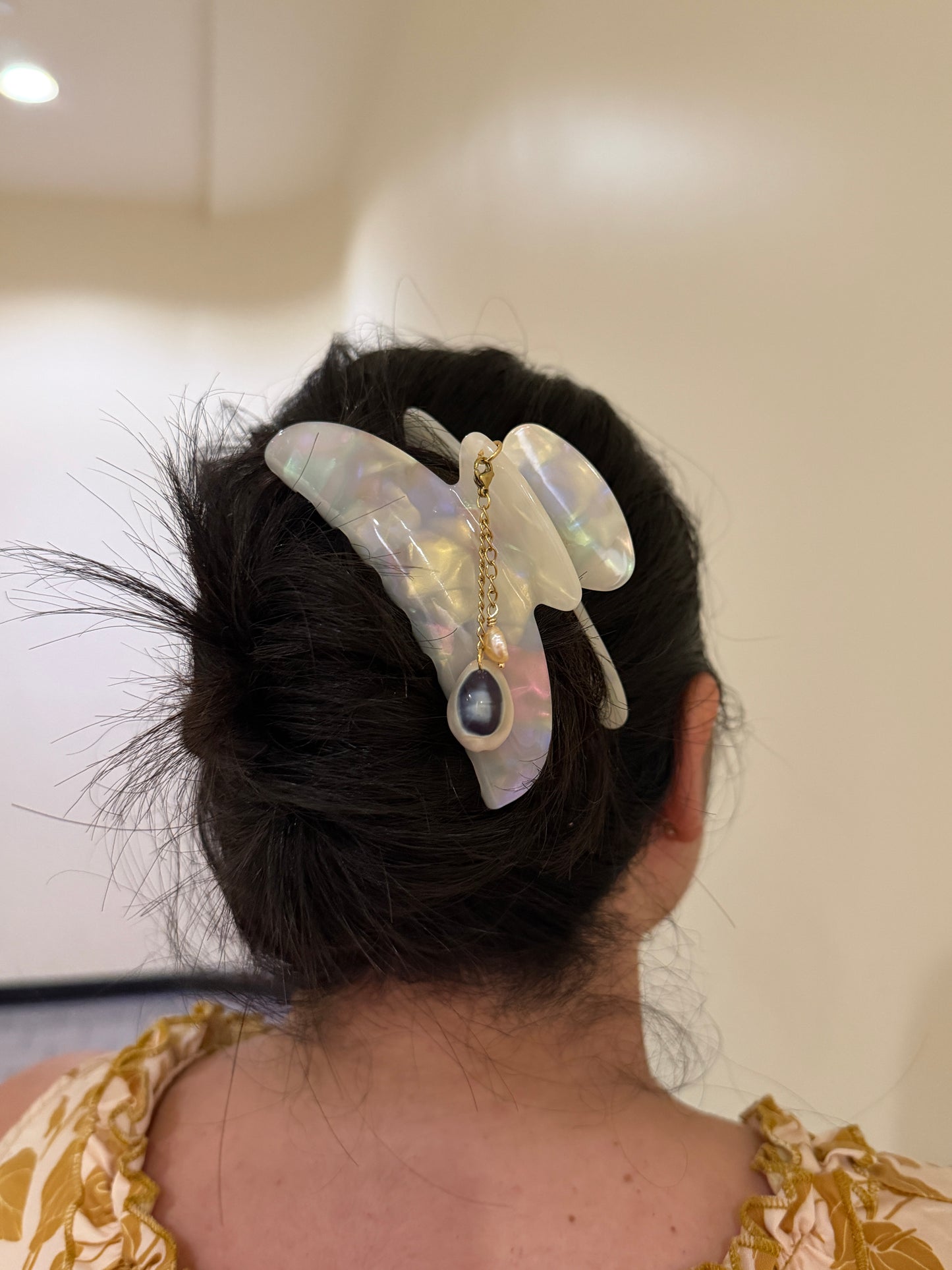 Shell Hair Claws