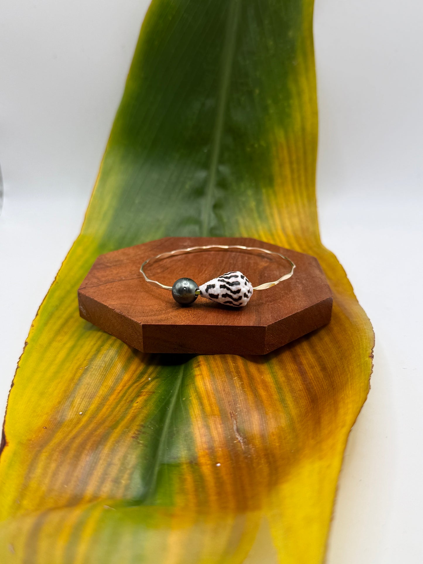 Tahitian Bangle Size 8" Gold Filled