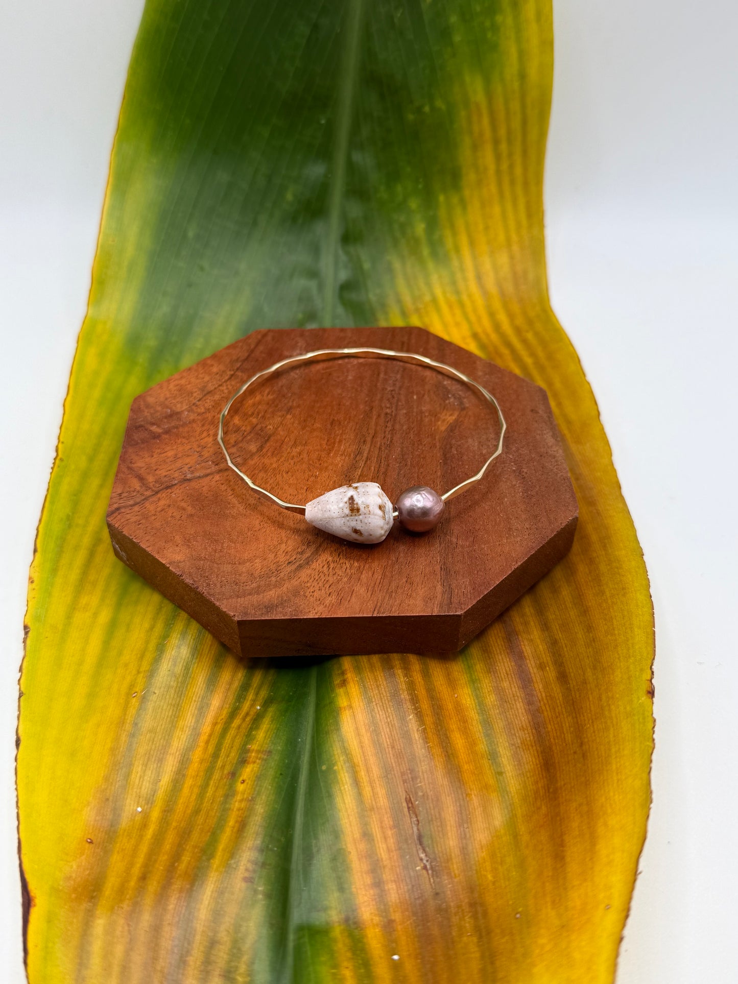 Fiji Bangle Size 8" Gold Filled