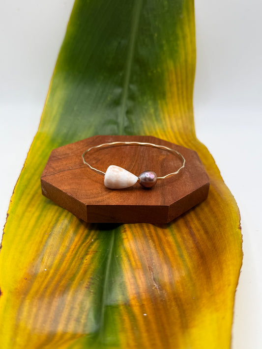 Fiji Bangle Size 8" Gold Filled