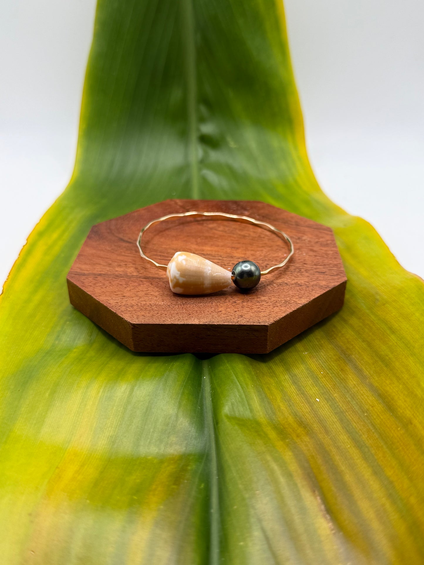 Tahitian Bangle Size 7.5" Gold Filled