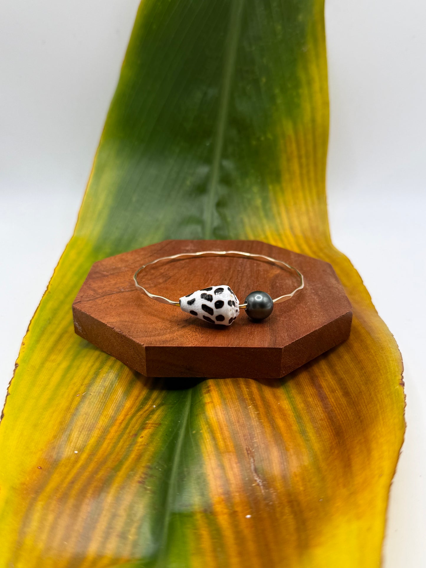 Tahitian Bangle Size 8" Gold Filled