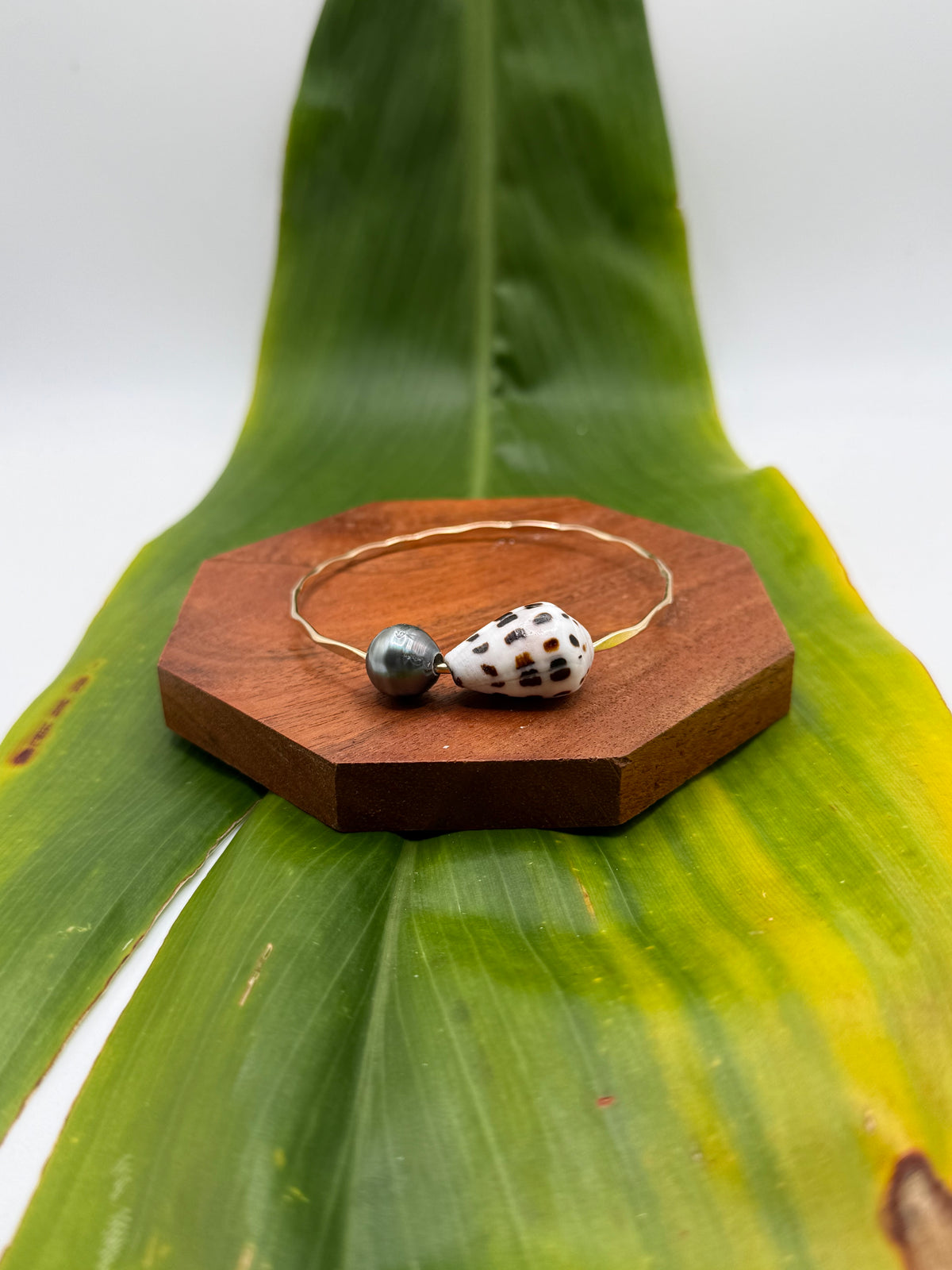 Tahitian Bangle Size 8" Gold Filled