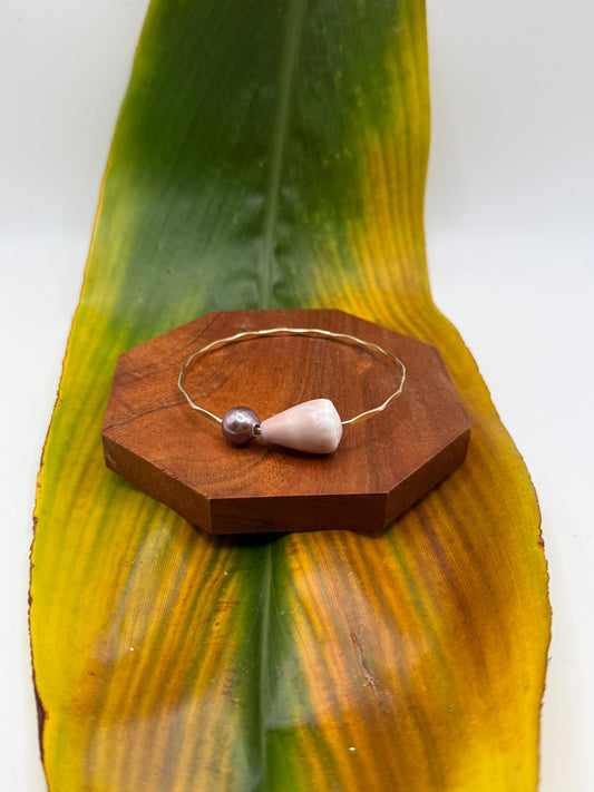 Fiji Bangle Size 8" Gold Filled