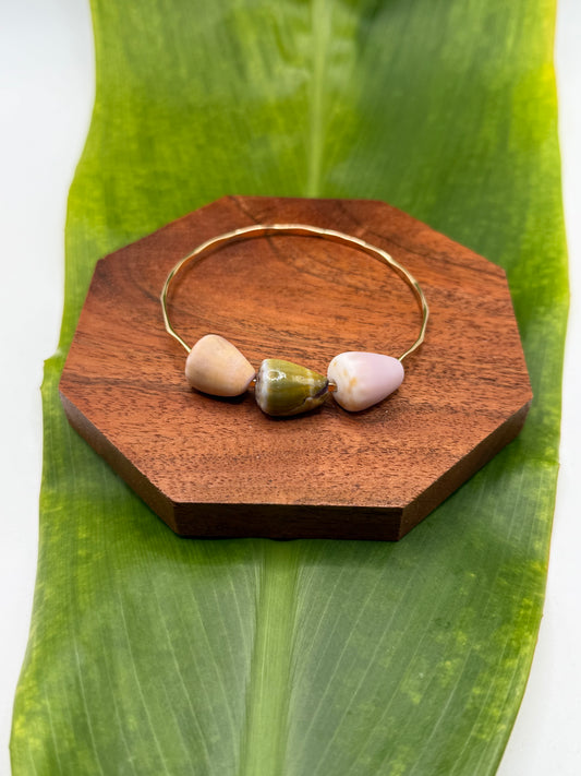 7.5" Trio Cone Shell Bangle Gold Filled