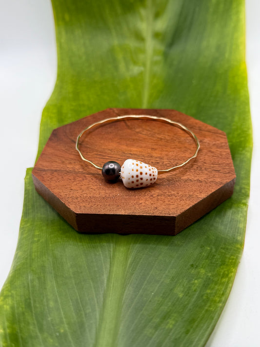 Fiji Bangle Size 8" Gold Filled