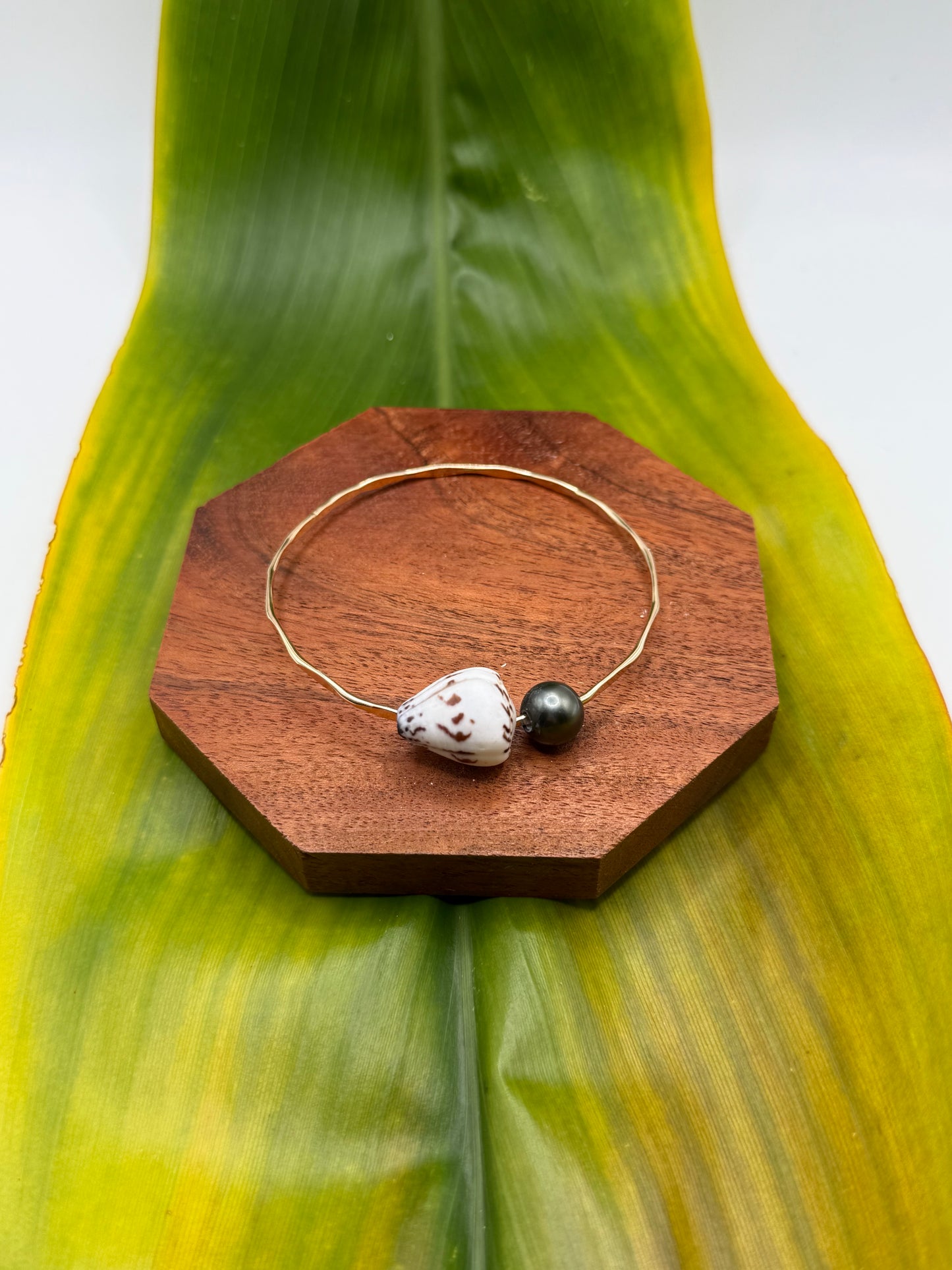 Tahitian Bangle Size 8" Gold Filled