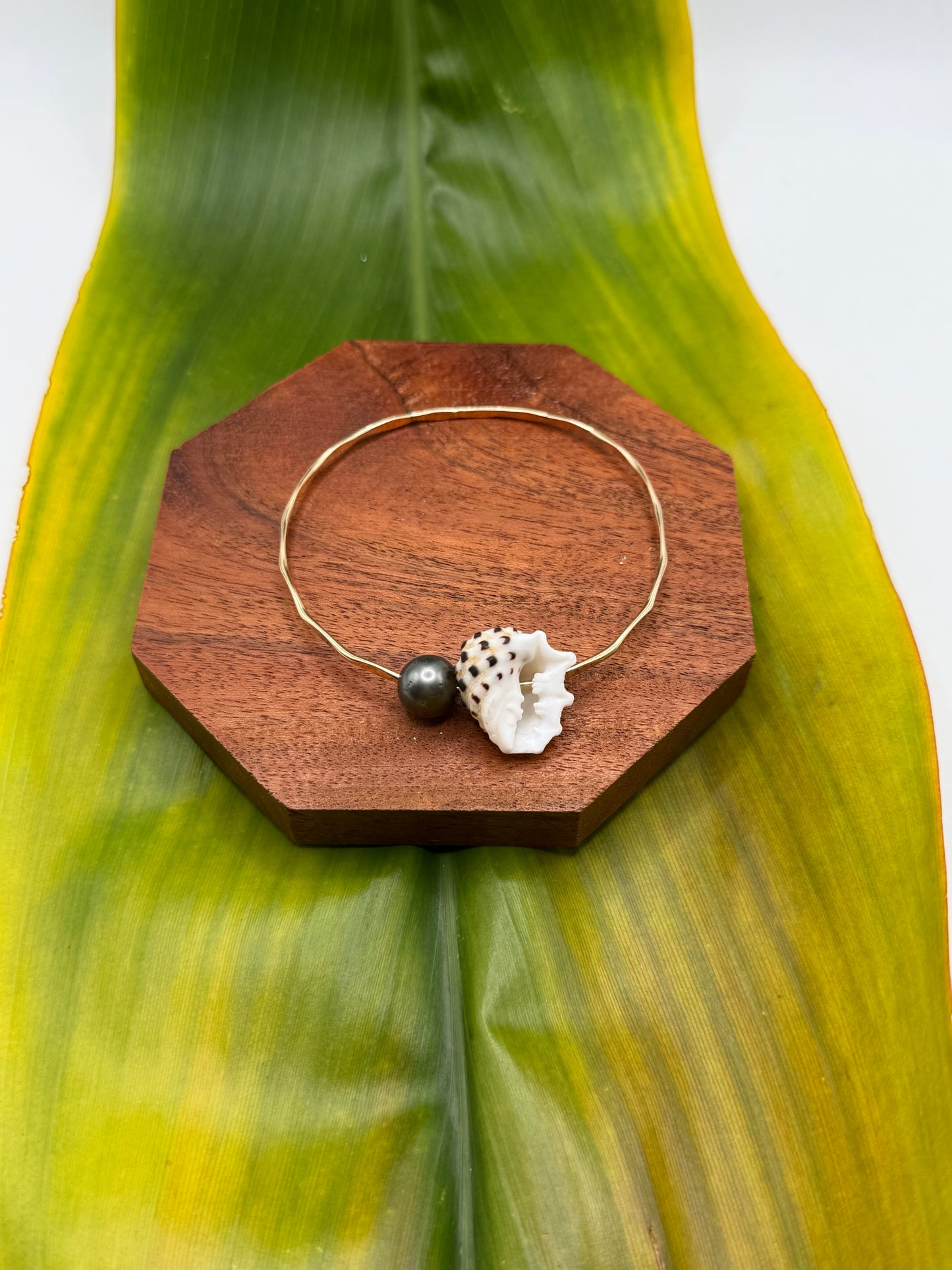 Tahitian Bangle Size 8" Gold Filled