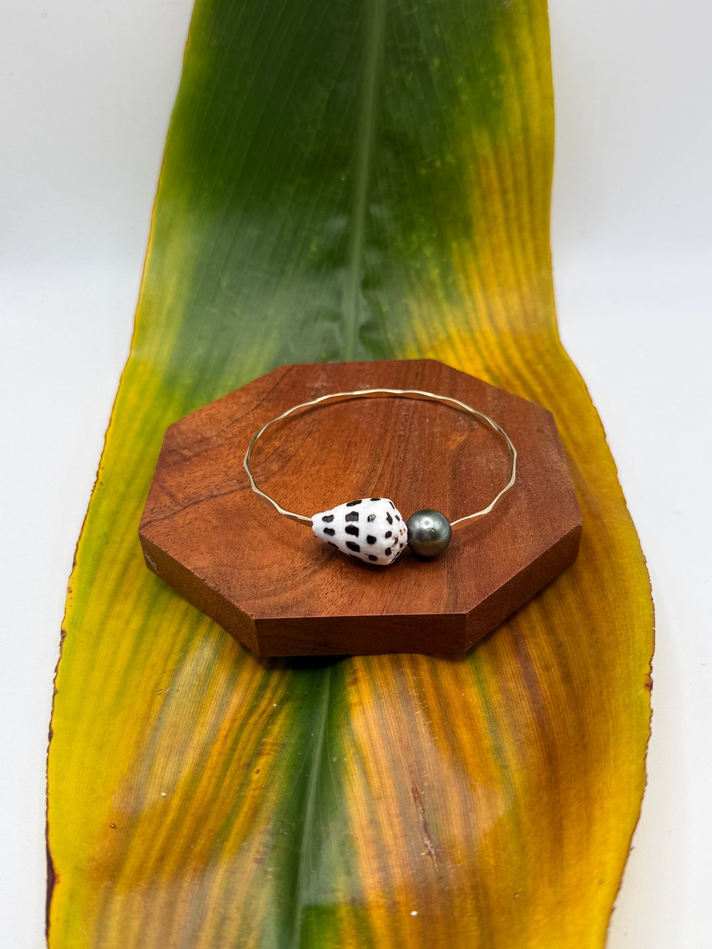 Tahitian Bangle Size 8" Gold Filled