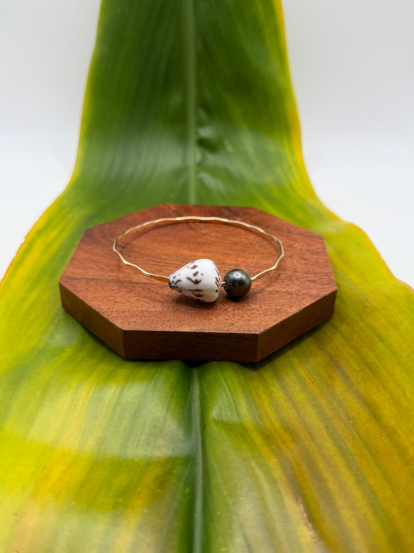 Tahitian Bangle Size 8" Gold Filled