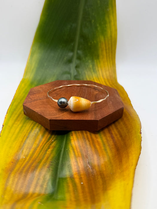 Fiji Bangle Size 8" Gold Filled