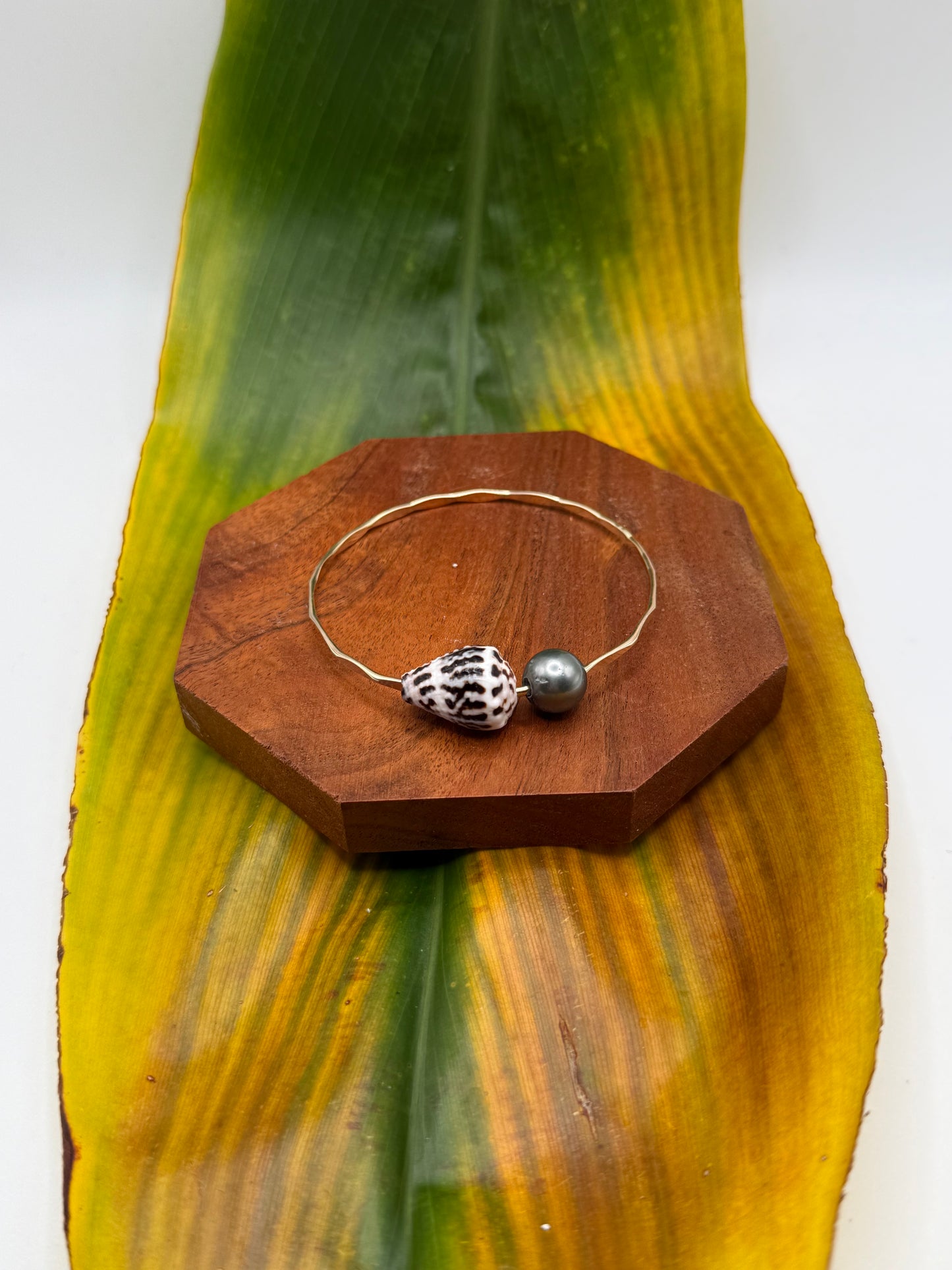 Tahitian Bangle Size 7.5" Gold Filled