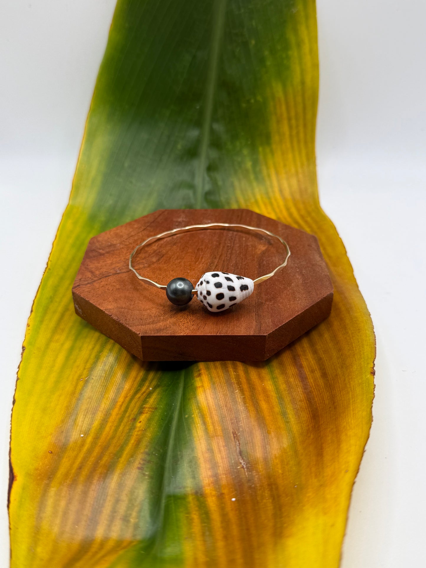 Tahitian Bangle Size 8" Gold Filled