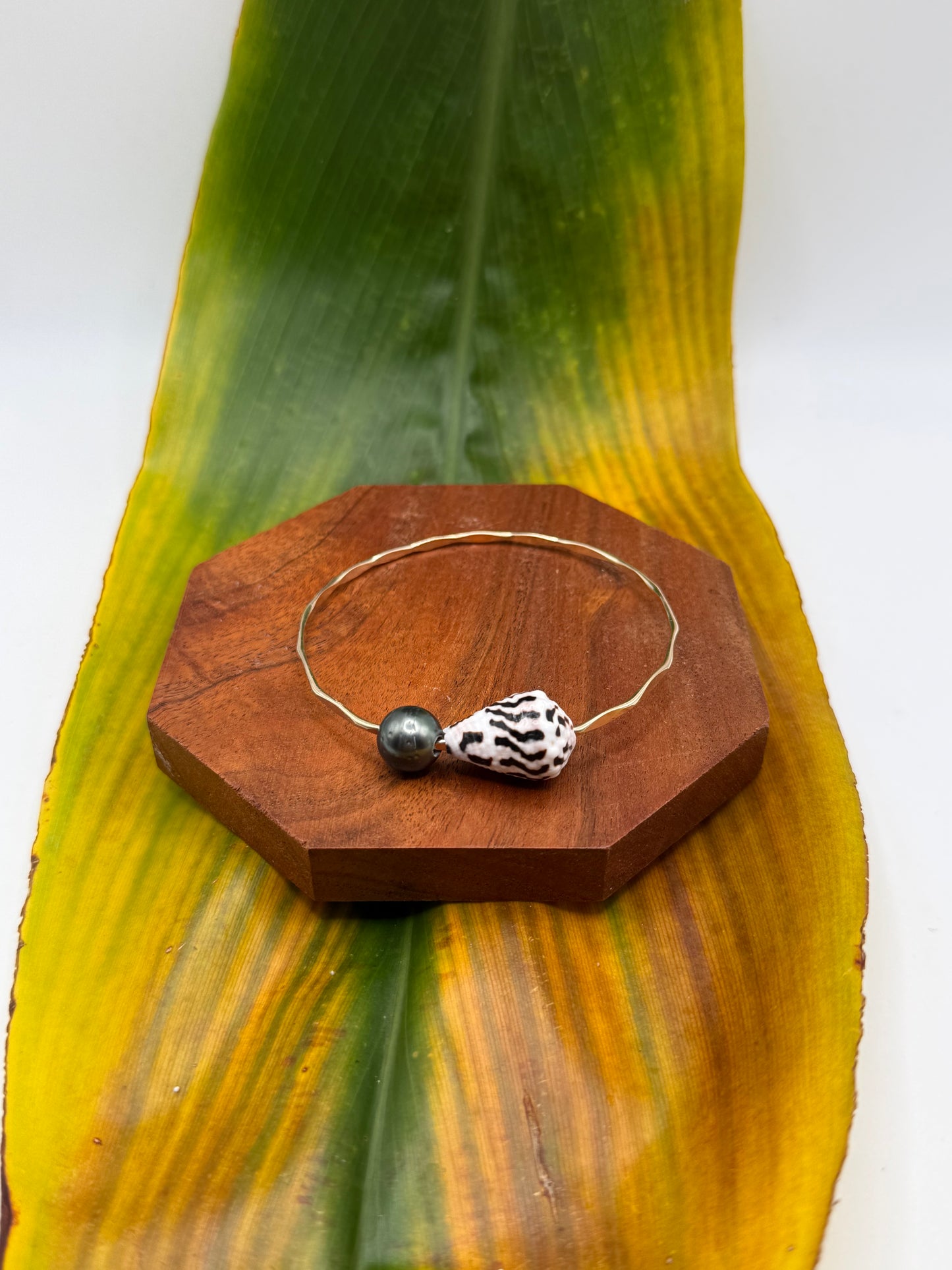 Tahitian Bangle Size 8" Gold Filled