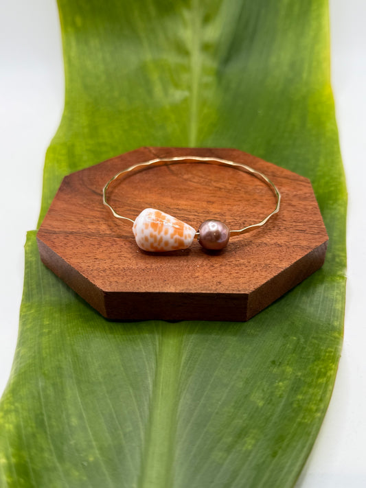 Fiji Bangle Size 8" Gold Filled