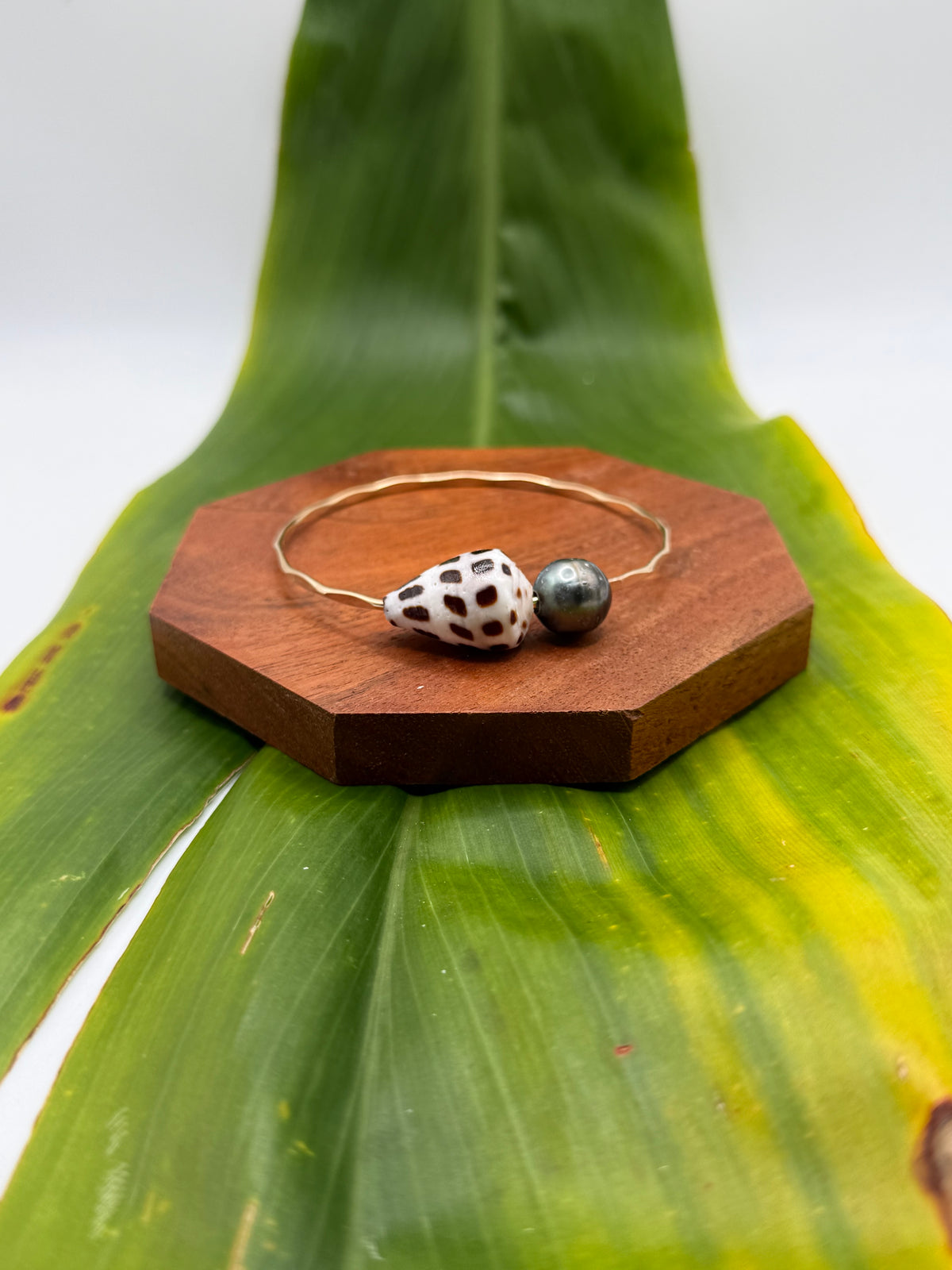Tahitian Bangle Size 8" Gold Filled