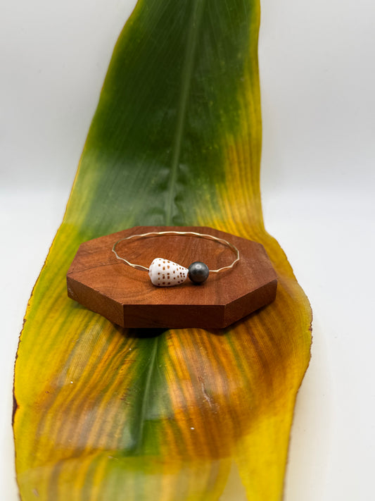 Fiji Bangle Size 8" Gold Filled