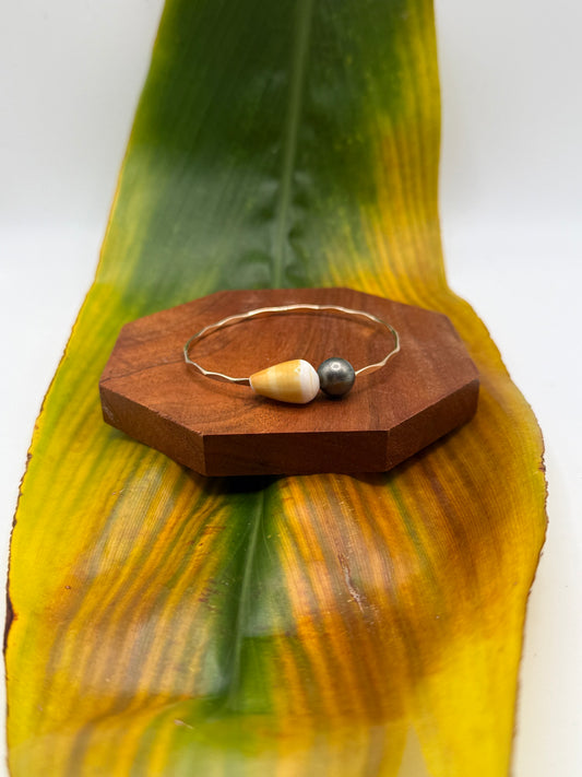 Fiji Bangle Size 7.5" Gold Filled