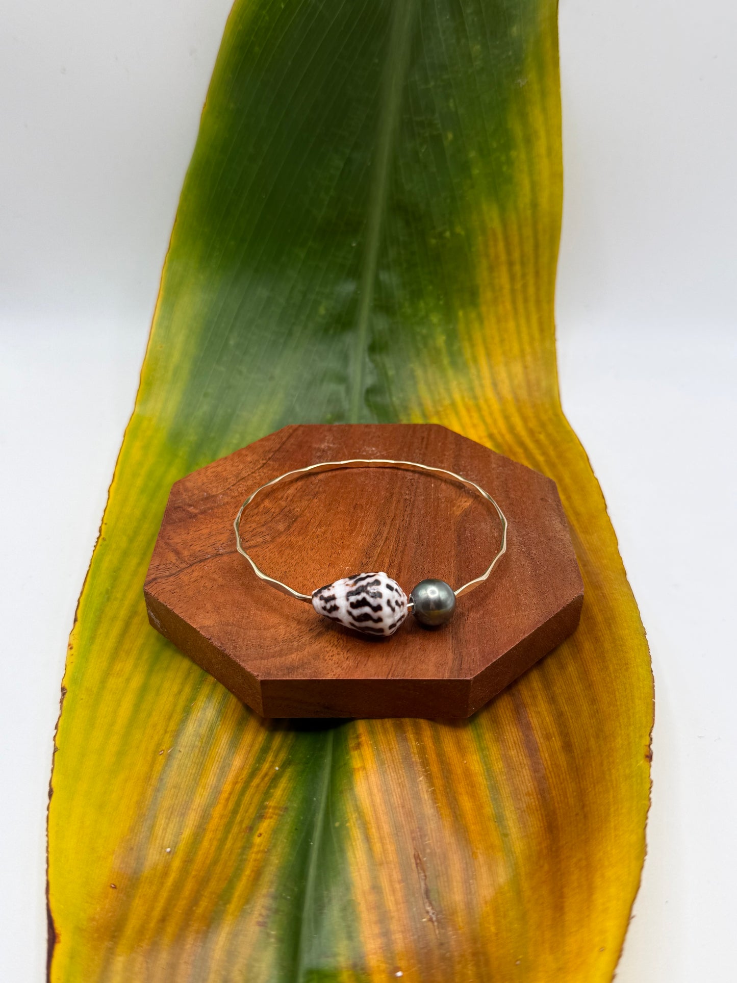 Tahitian Bangle Size 8" Gold Filled