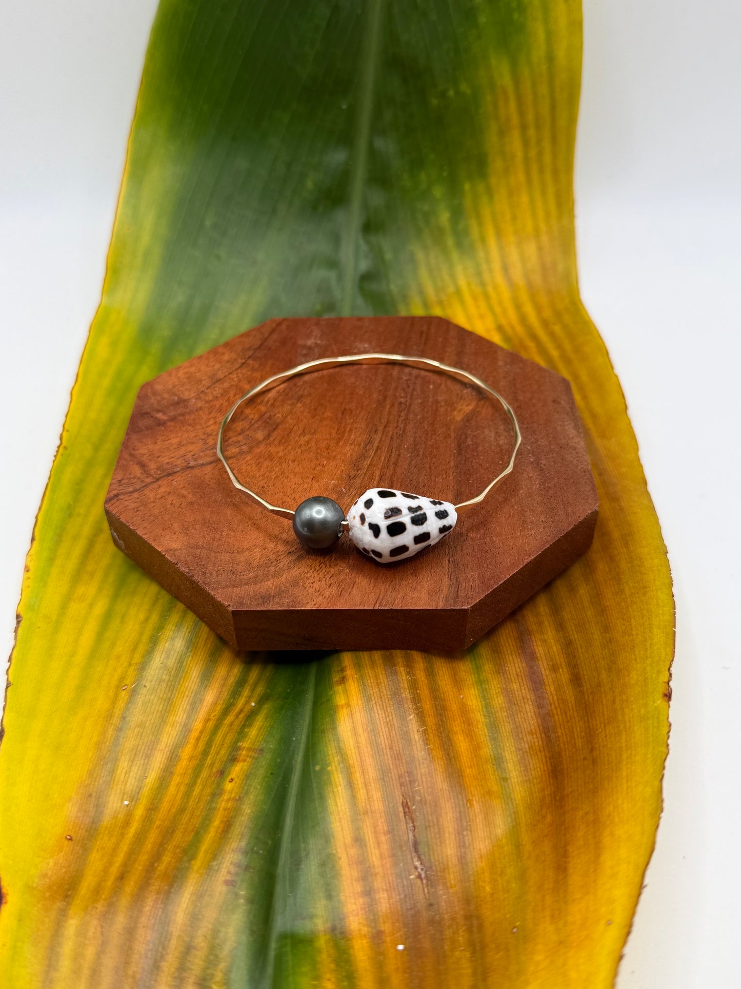 Tahitian Bangle Size 8" Gold Filled