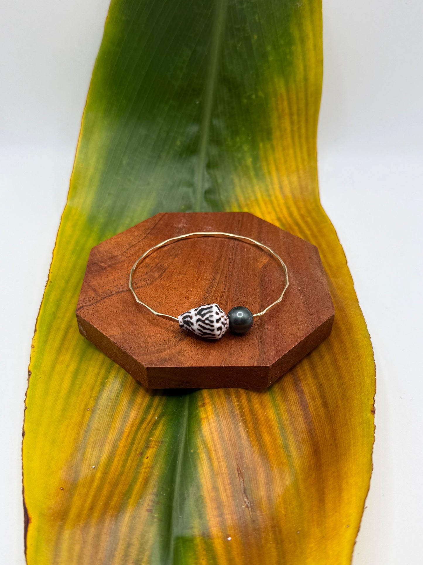 Tahitian Bangle Size 8" Gold Filled