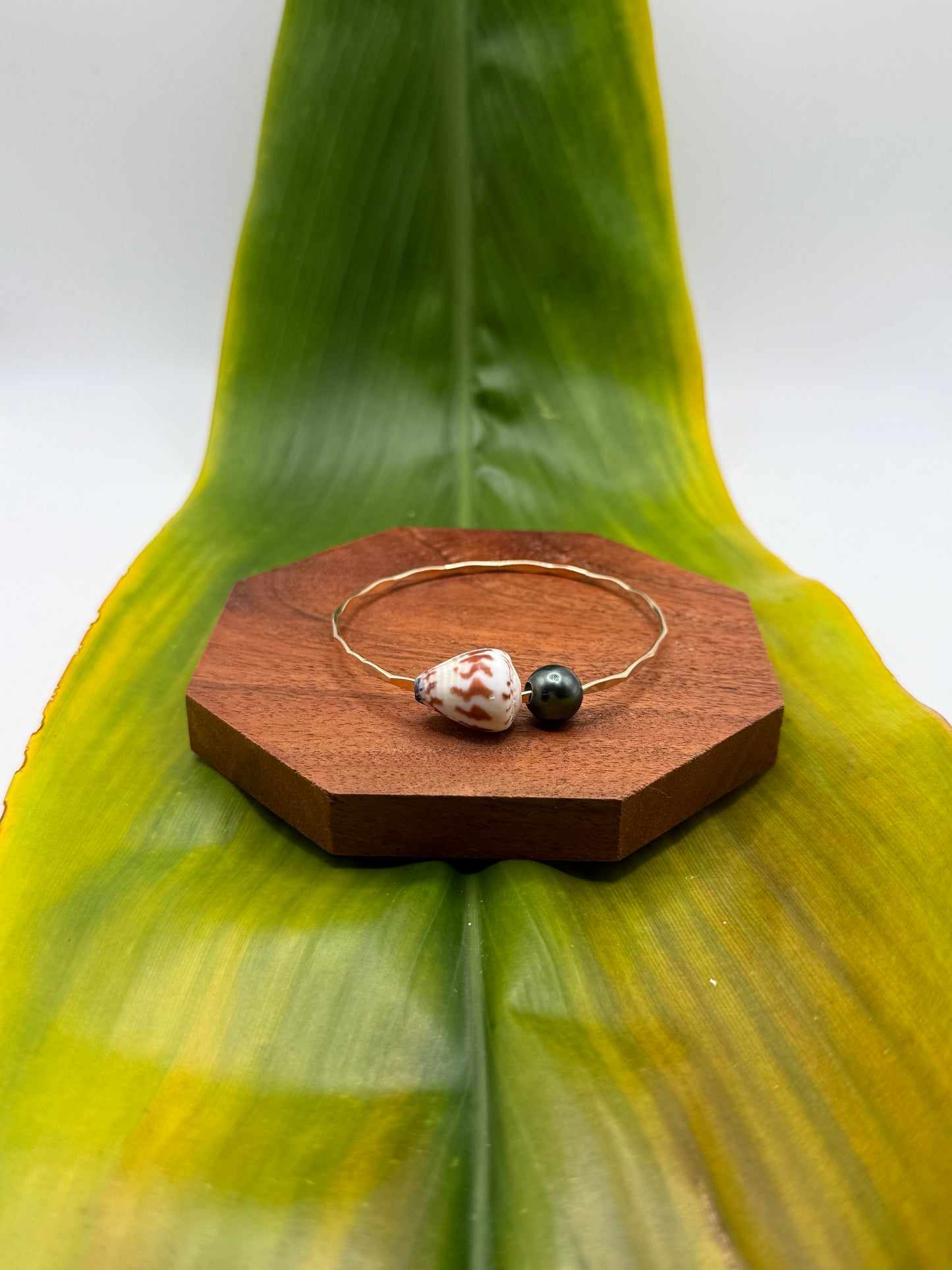 Tahitian Bangle Size 7.5" Gold Filled