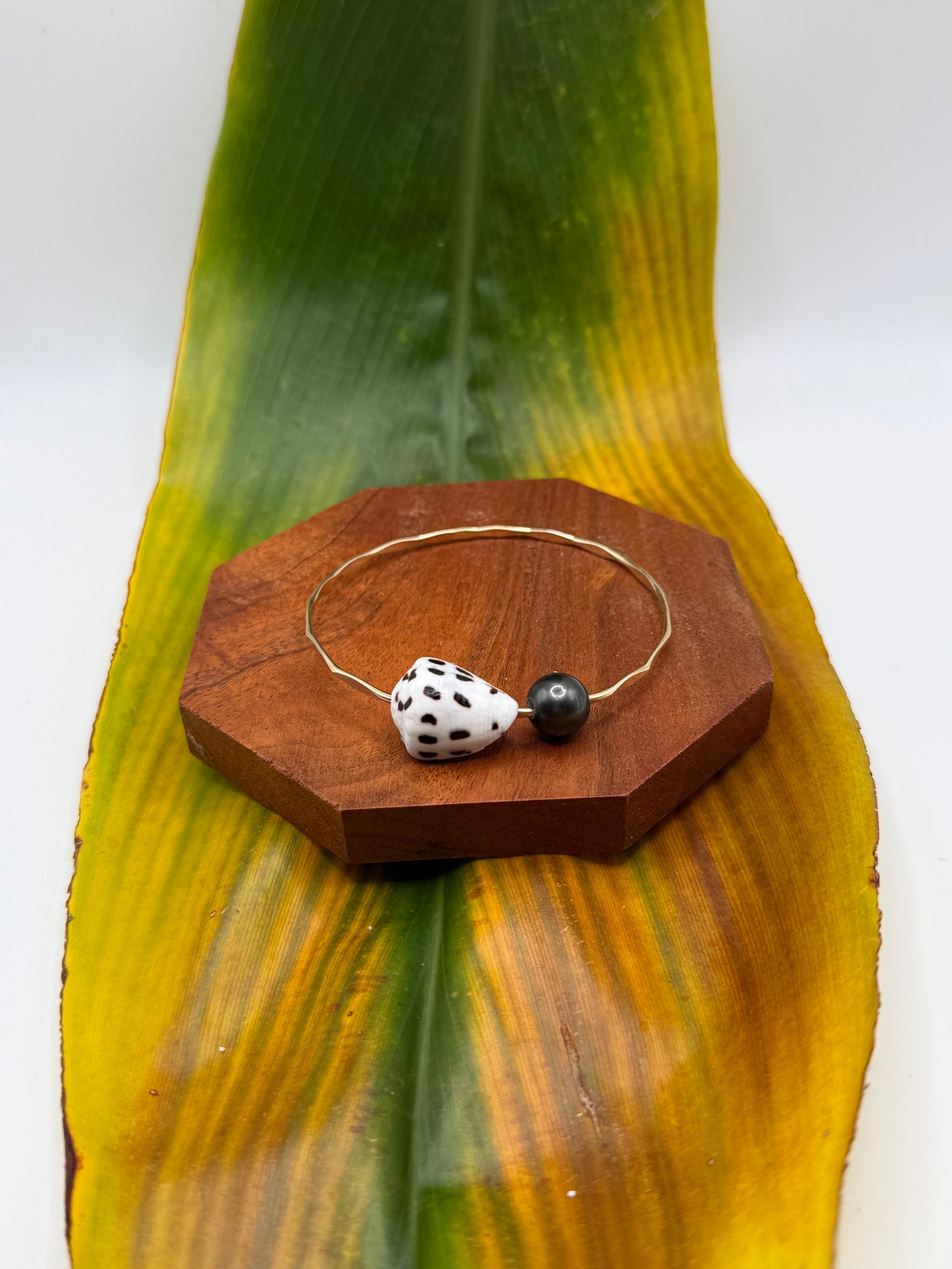 Tahitian Bangle Size 8" Gold Filled