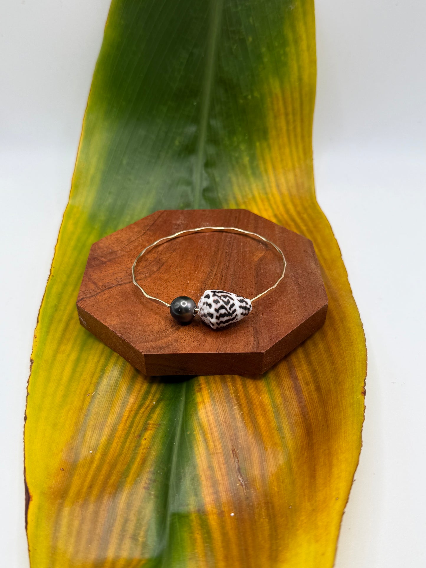 Tahitian Bangle Size 8" Gold Filled