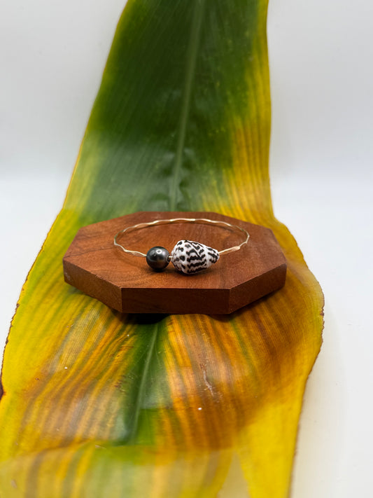 Tahitian Bangle Size 8" Gold Filled