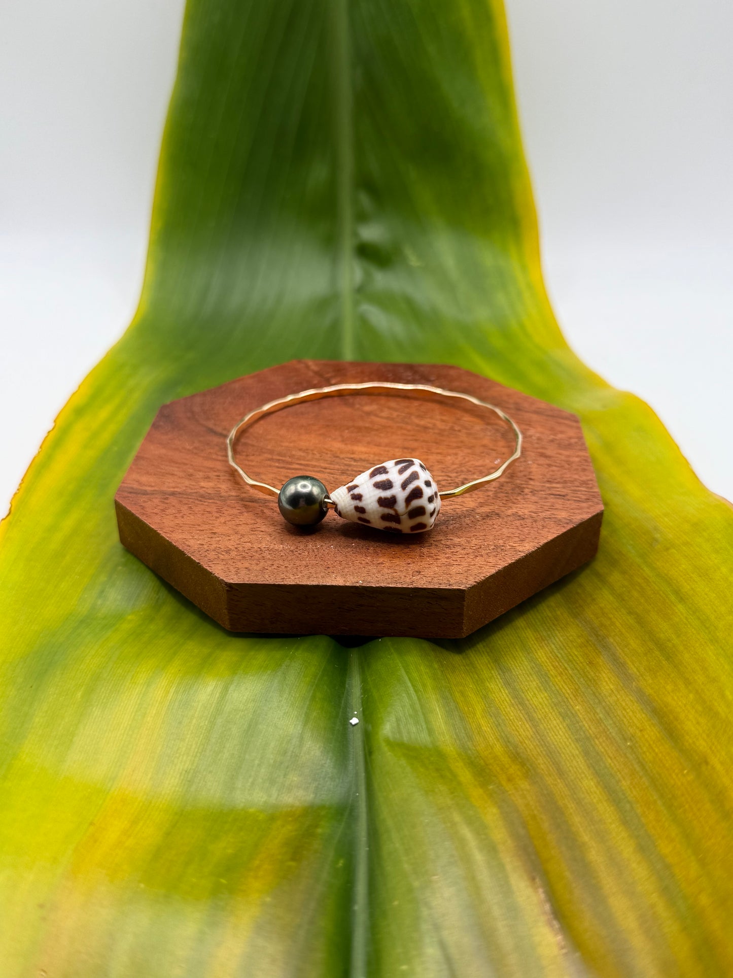 Tahitian Bangle Size 8" Gold Filled