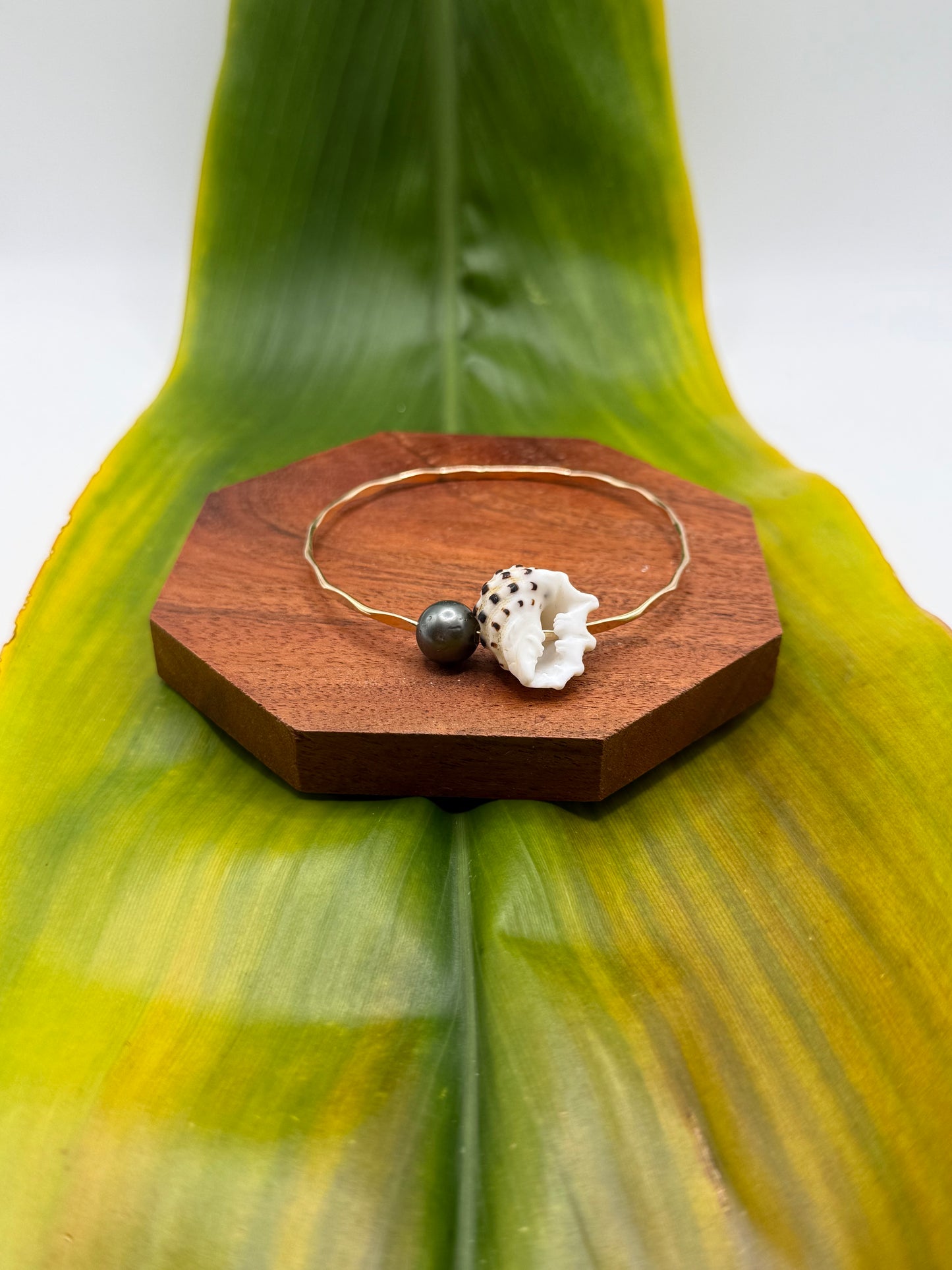 Tahitian Bangle Size 8" Gold Filled