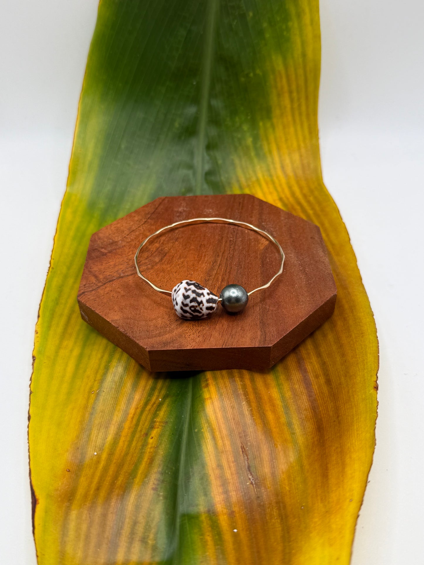 Tahitian Bangle Size 7.5" Gold Filled