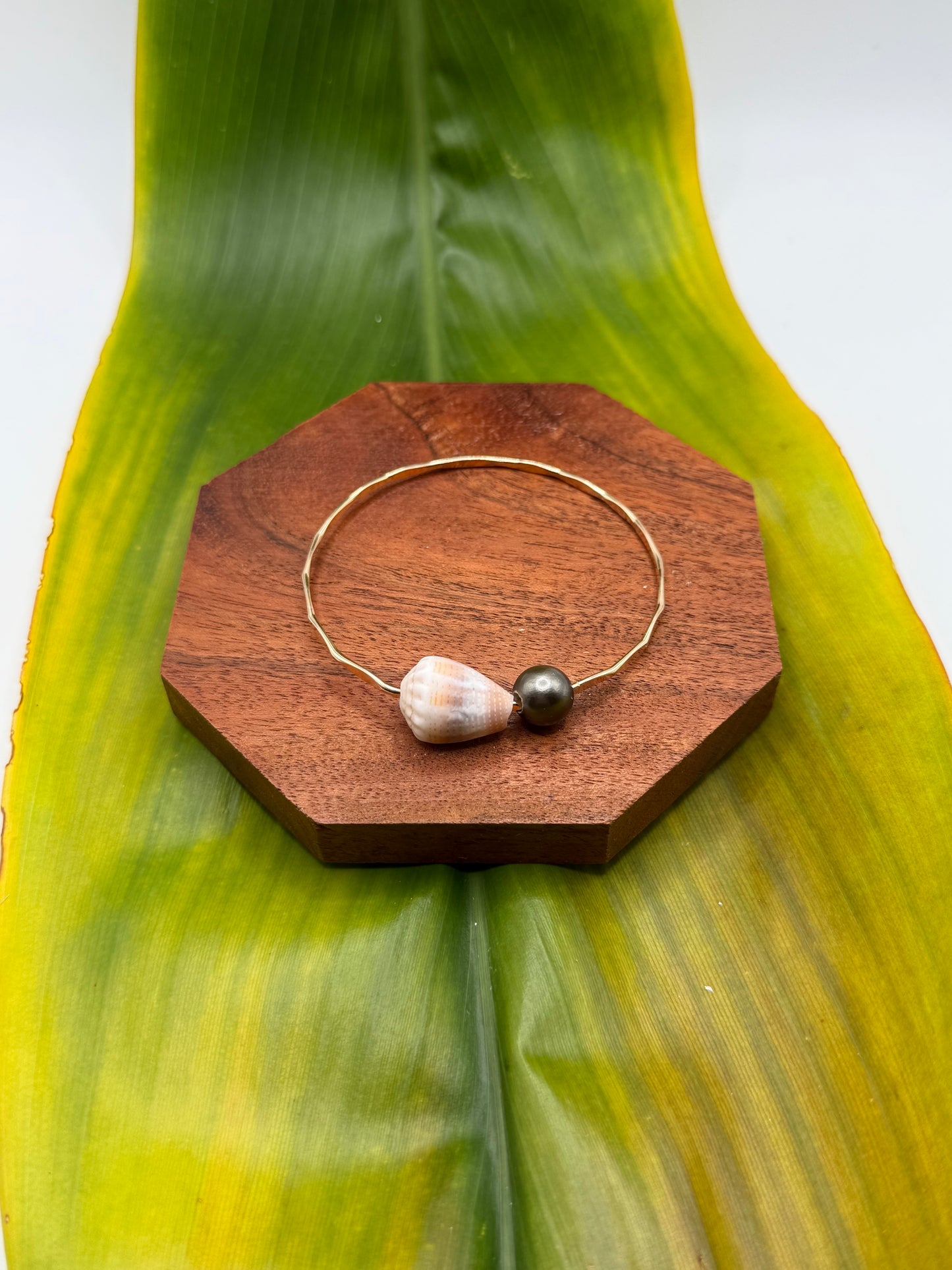 Tahitian Bangle Size 7.5" Gold Filled