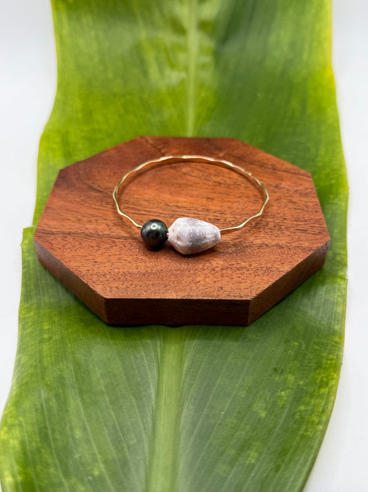 Fiji Bangle Size 7" Gold Filled