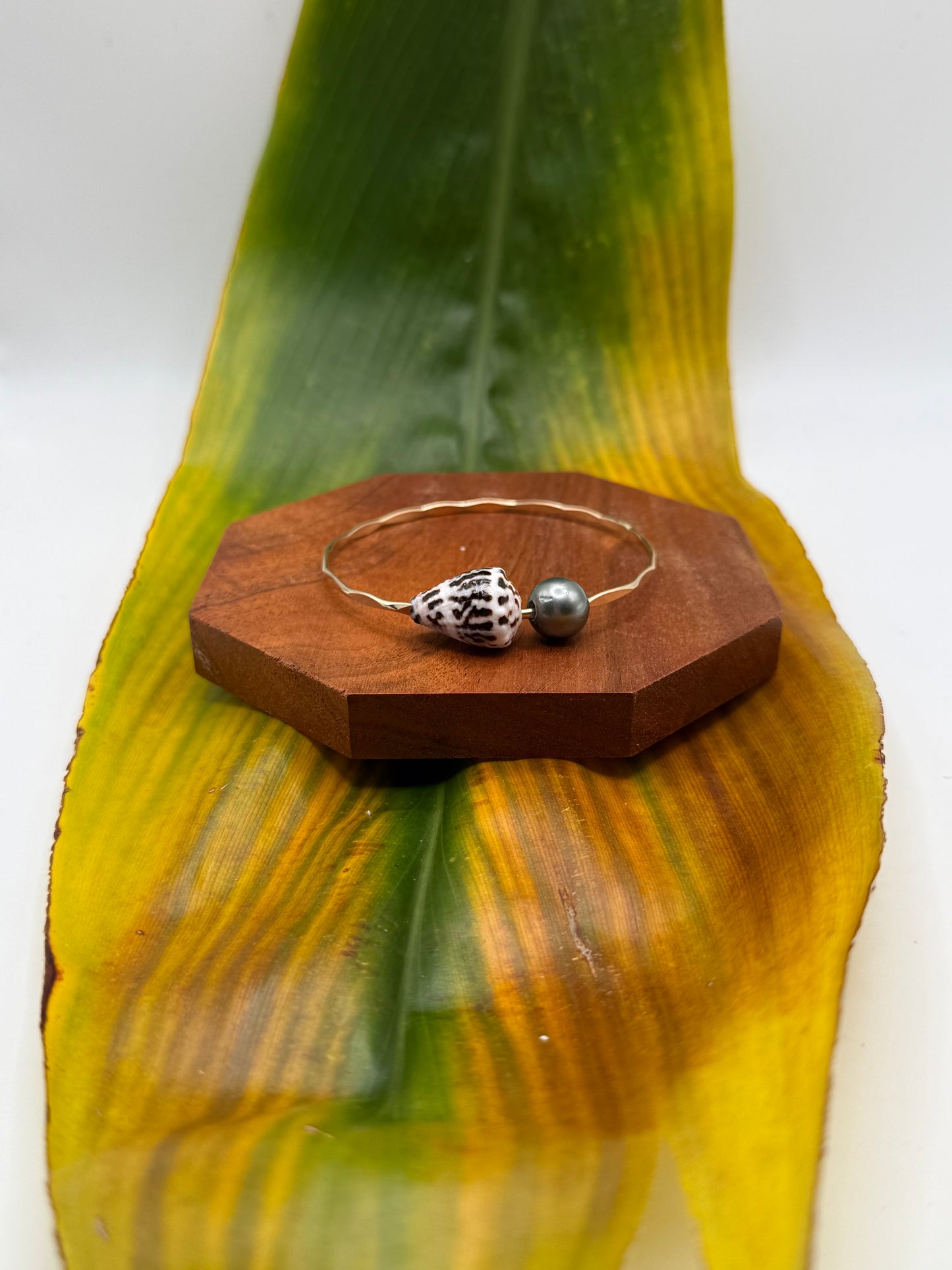 Tahitian Bangle Size 7.5" Gold Filled