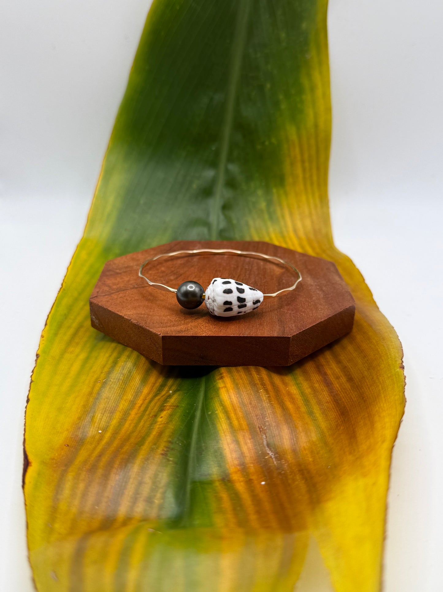 Tahitian Bangle Size 8" Gold Filled