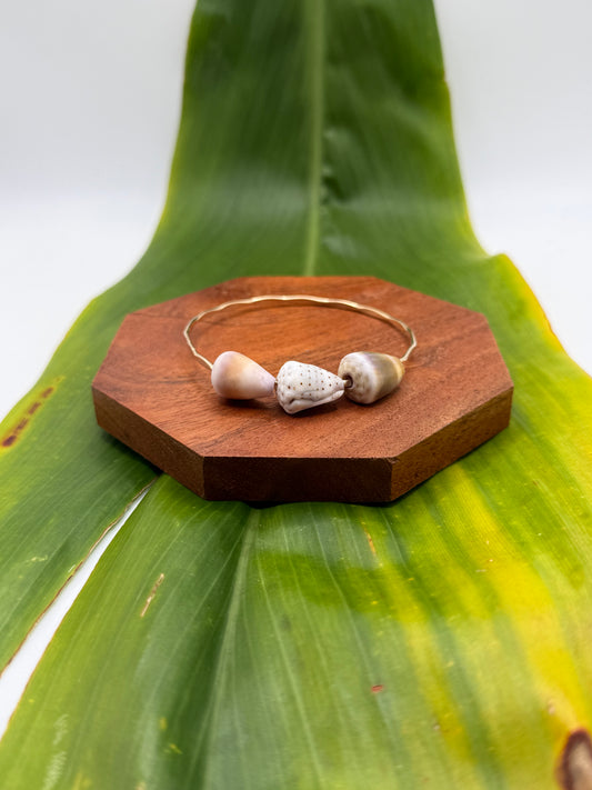 7.5” Triple Cone Shell Bangle Gold Filled