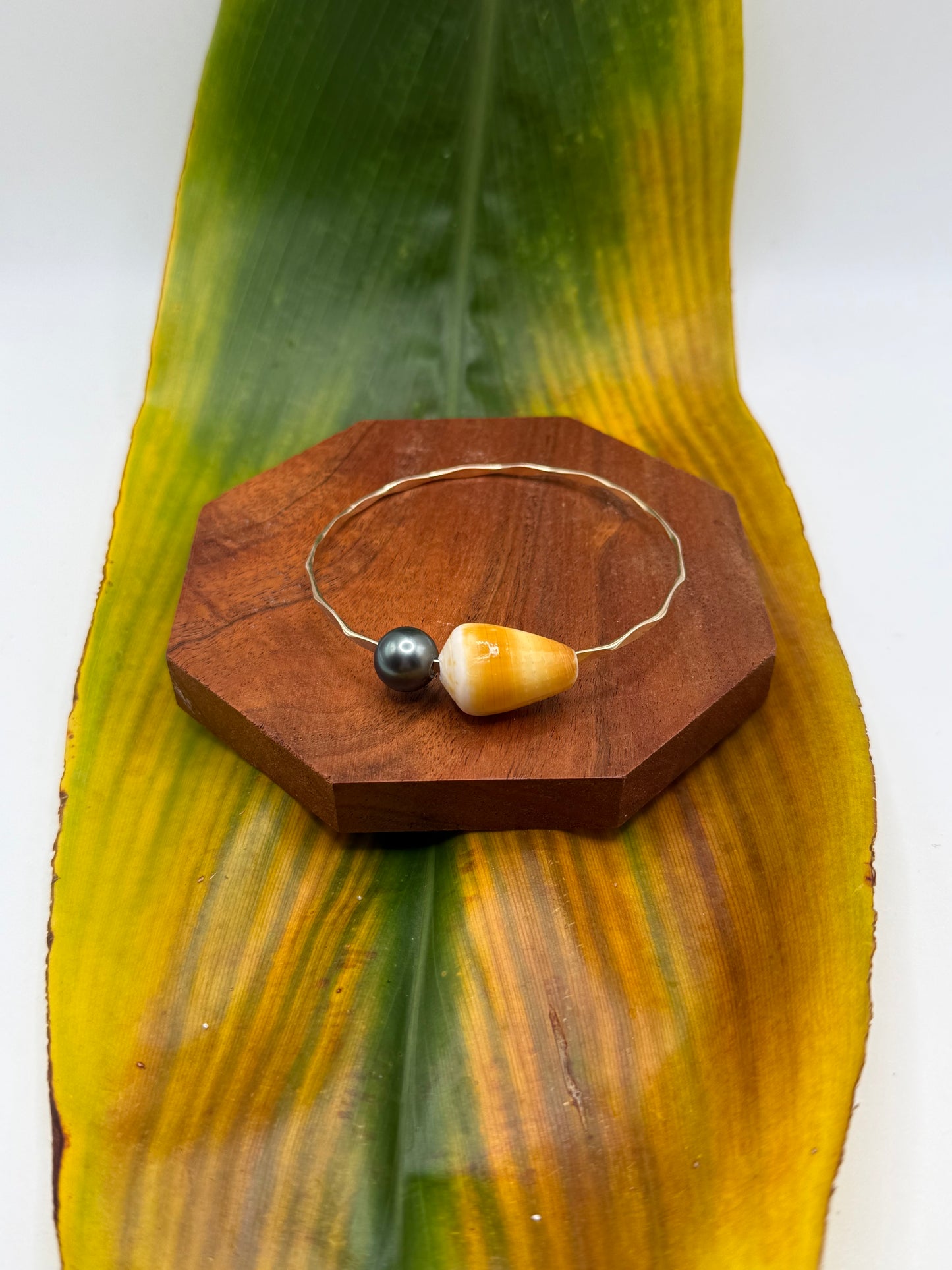 Fiji Bangle Size 8" Gold Filled