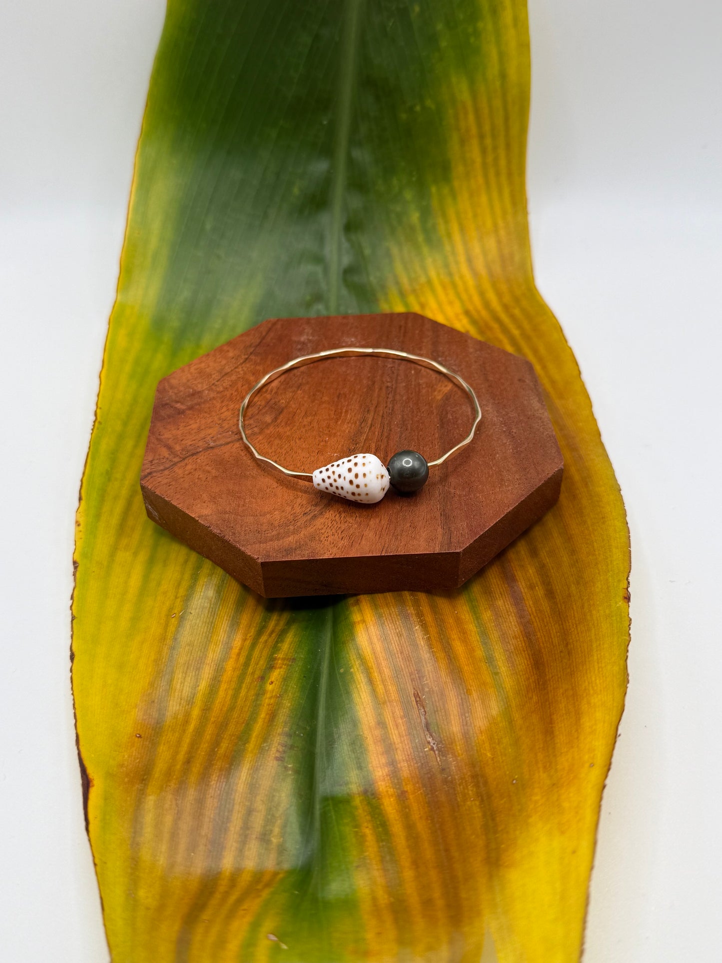 Fiji Bangle Size 7.5" Gold Filled