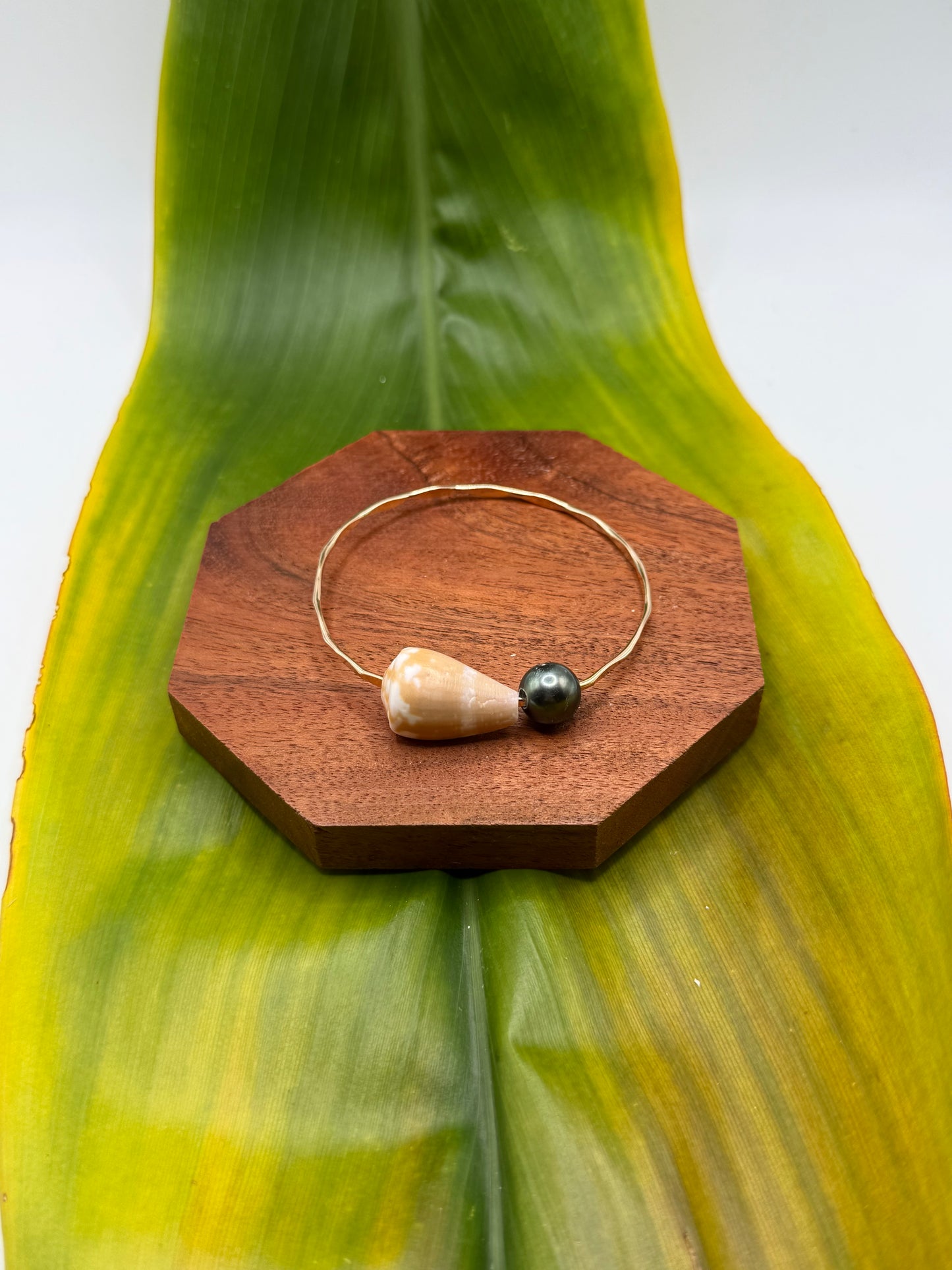 Tahitian Bangle Size 7.5" Gold Filled